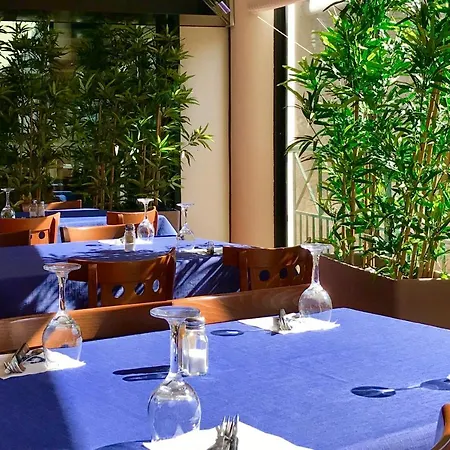 Vtf Clairefont - Hotel