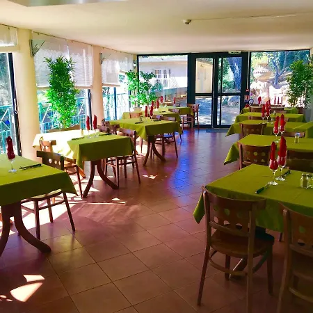 Vtf Clairefont Hotel Bandol