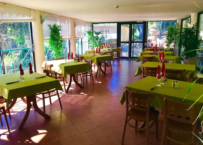 Vtf Clairefont Hotel Bandol